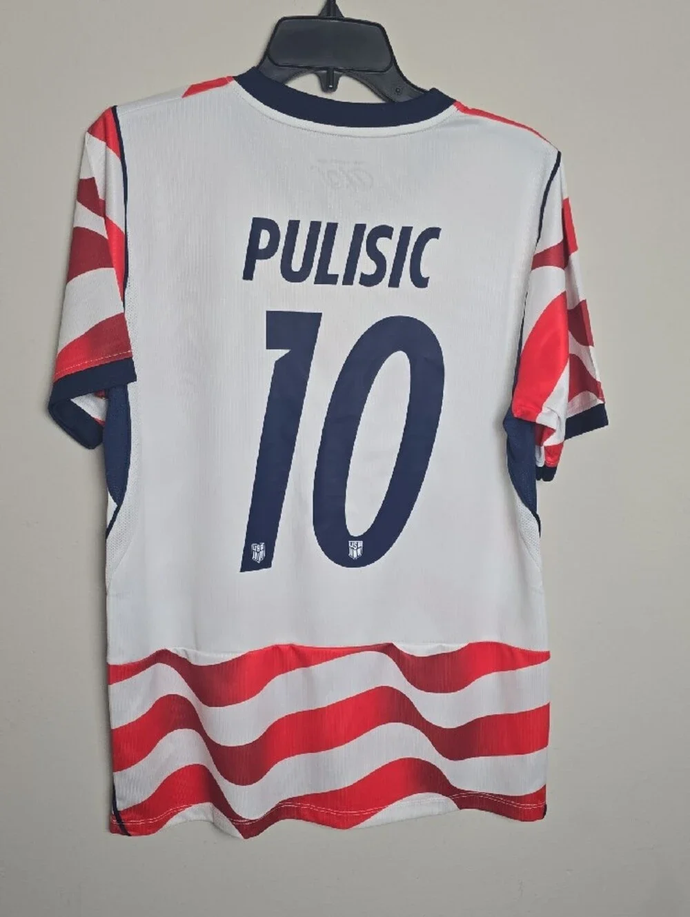 Nike Pulisic USA Red & White Wave Soccer/ Football 2026 World Cup Jersey NWT - Picture 7 of 7